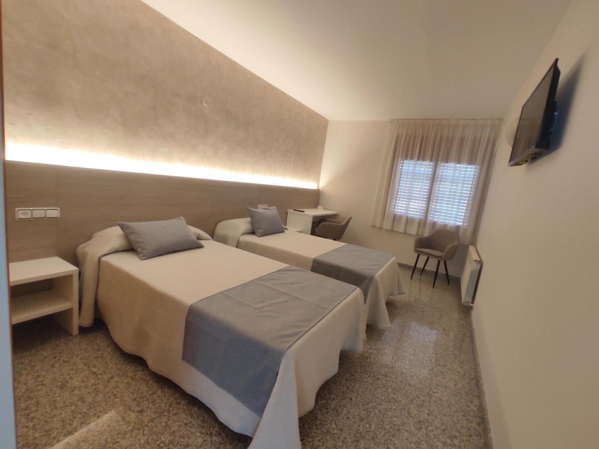 Hotel Querol 발데로브레스 외부 사진