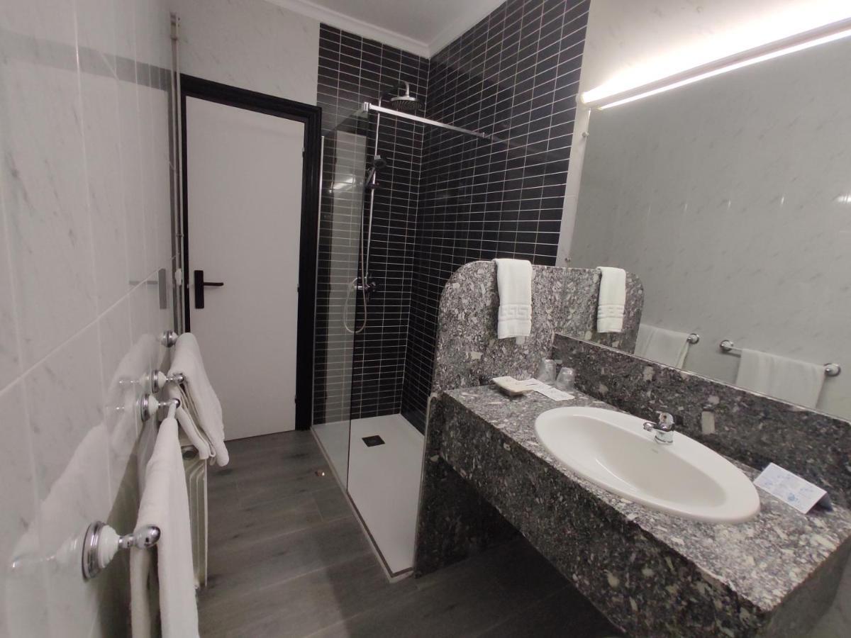 Hotel Querol 발데로브레스 외부 사진